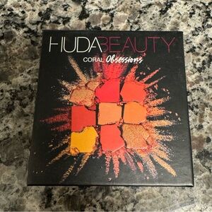 Huda Beauty Coral Obsessions Eyeshadow Palette